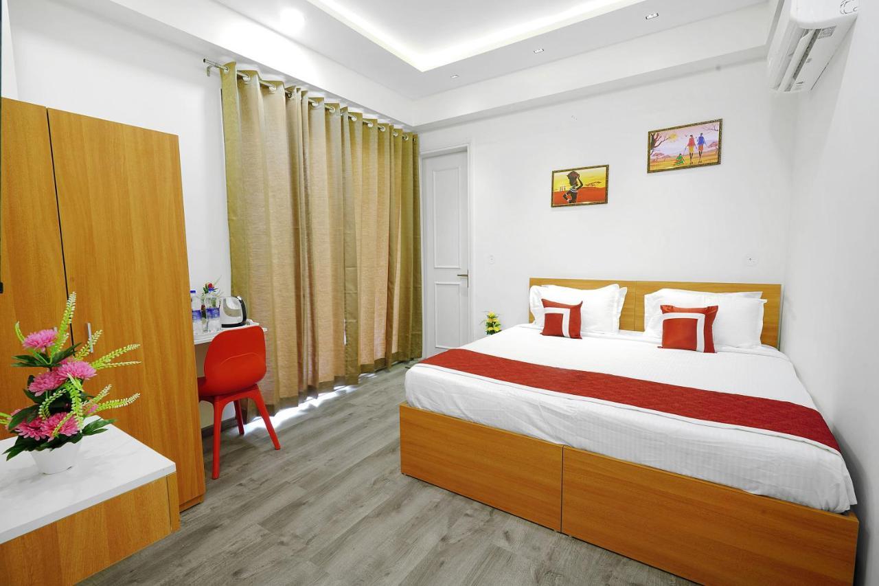 Octave Orchid Vista Hotel Gurgaon Bagian luar foto